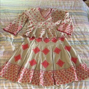 Max Azria Collection 2 Piece Set Bell Sleeve Top and Embroidered Pleated Skirt S